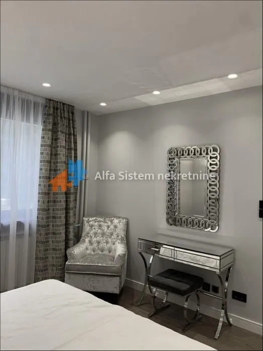Rent, three bedroom apartment, 91m², Stari Grad, Beograd