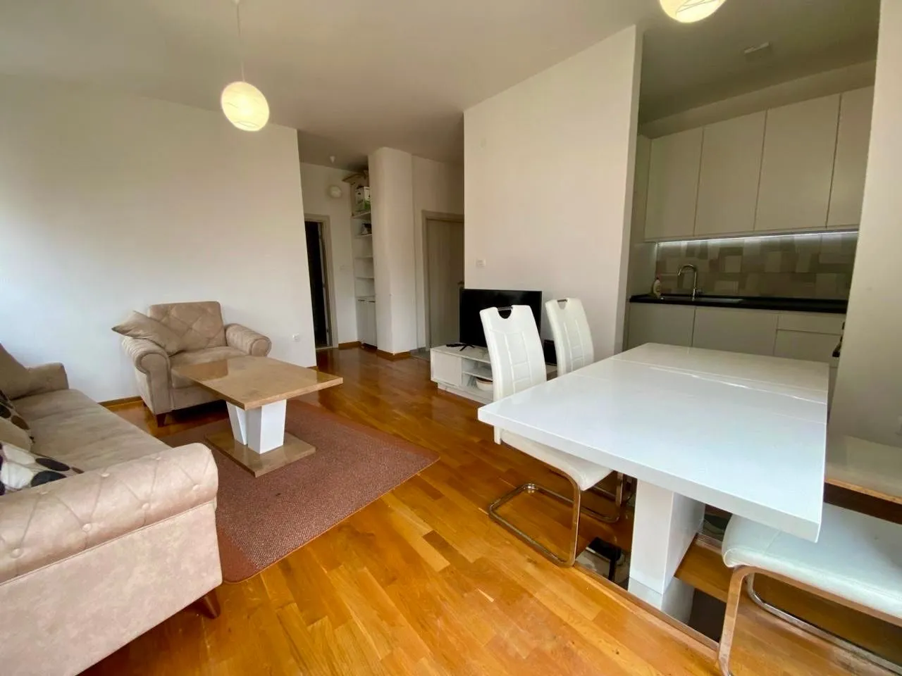 Sale, two bedroom apartment, 58m², Bečići, Budva