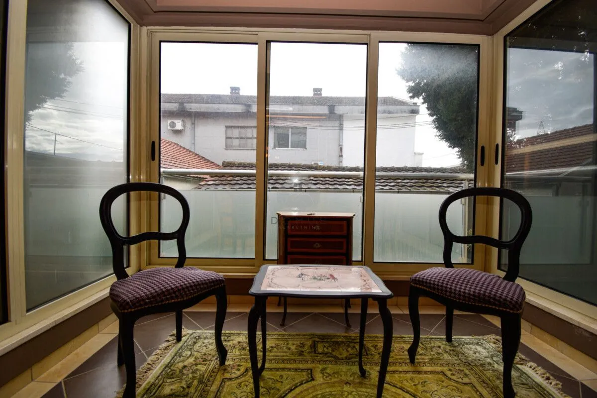 Rent, two bedroom apartment, 100m², Gorica C, Podgorica