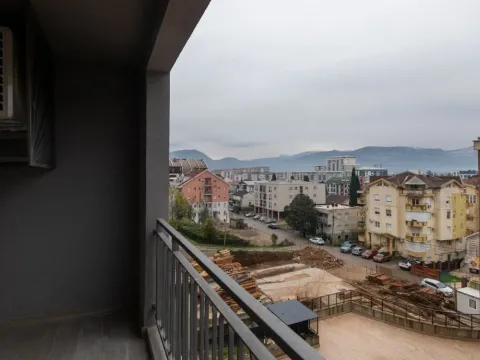 Izdavanje, jednosoban stan, 58m², Momišići, Podgorica - image 7