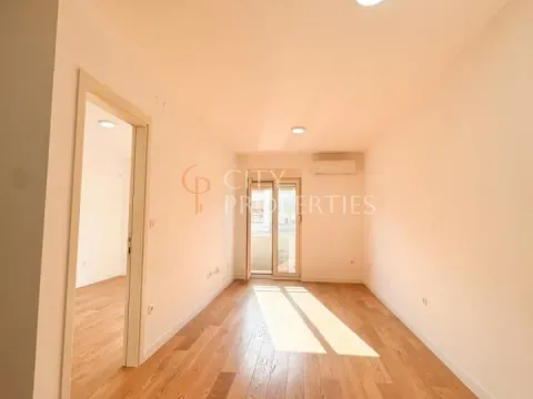 Prodaja, stan, 40m², Central Point, Podgorica - image 13