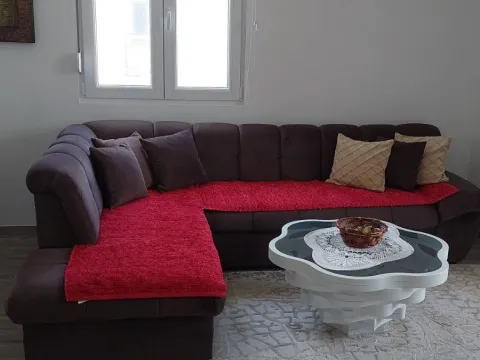 Izdavanje, dvosoban stan, 74m², Bar, Crna Gora - image 2