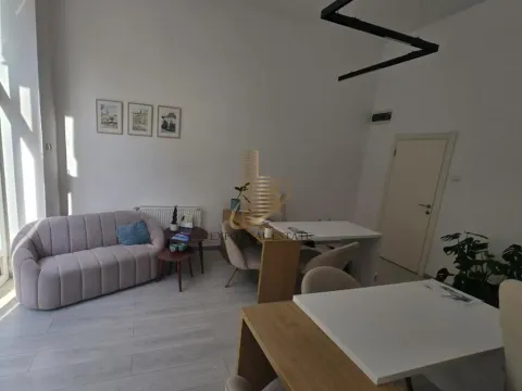 Sale, office space, 26m², Centar, Novi Sad - image 1