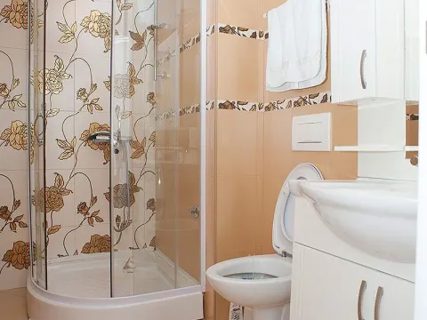 Sale, two bedroom apartment, 63m², Petrovac, Budva - image 9