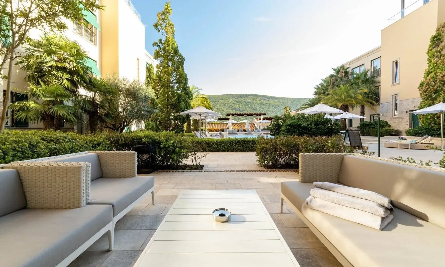 Prodaja, jednosoban stan, 90m², Portonovi, Herceg Novi