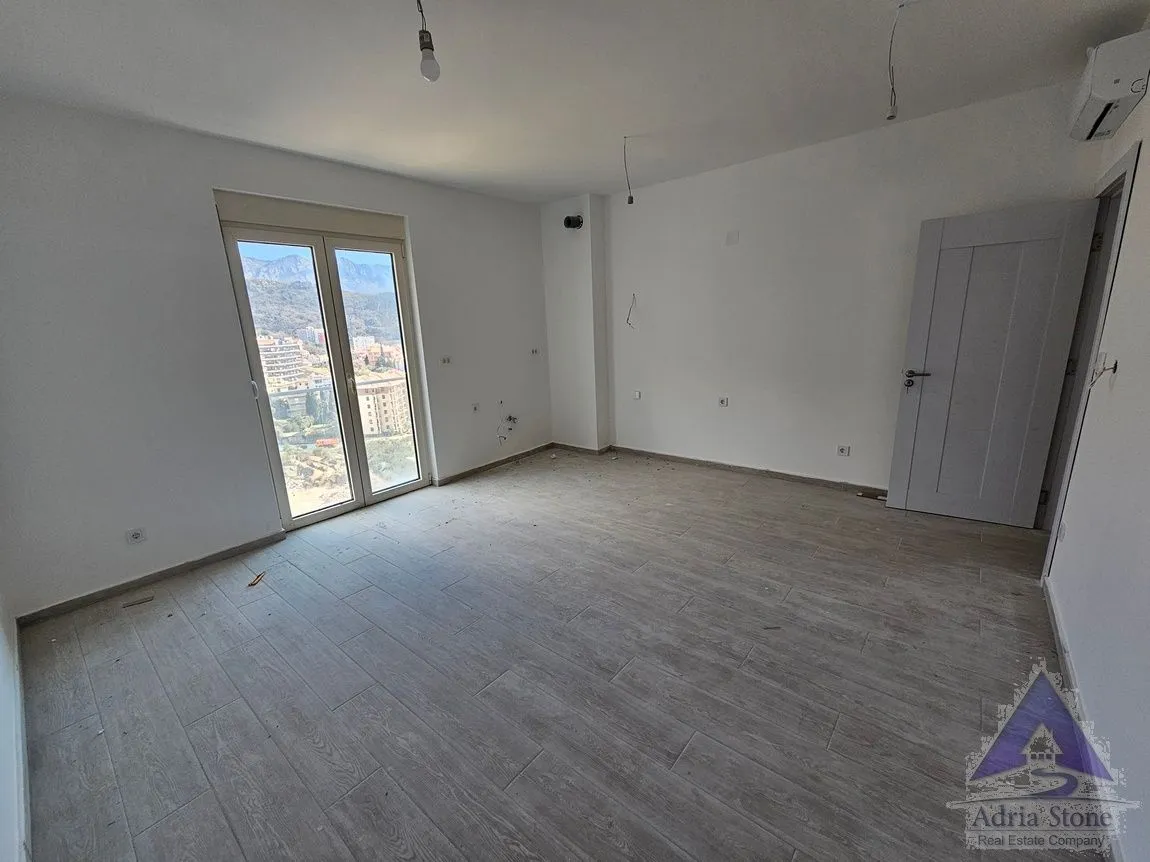 Sale, one bedroom apartment, 45m², Bečići, Budva