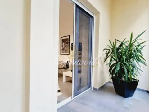 Izdavanje, četvorosoban stan, 115m², Centar, Novi Sad - image 3