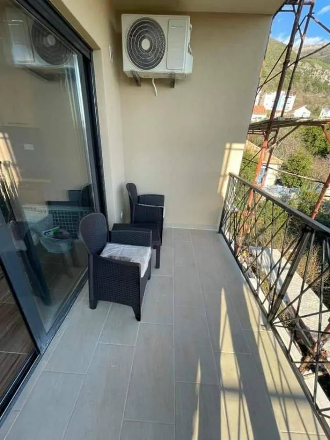 Rent, one bedroom apartment, 47m², Tivat, Crna Gora