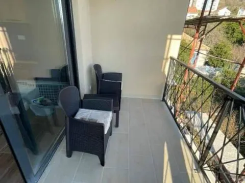 Izdavanje, jednosoban stan, 47m², Tivat, Crna Gora - image 10