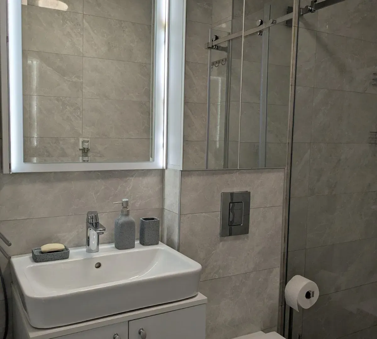 Rent, one bedroom apartment, 49m², Tološka šuma, Podgorica