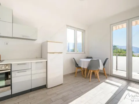 Prodaja, jednosoban stan, 52m², Kumbor, Herceg Novi - image 2