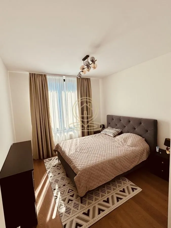 Izdavanje, dvosoban stan, 55m², Savski Venac, Beograd