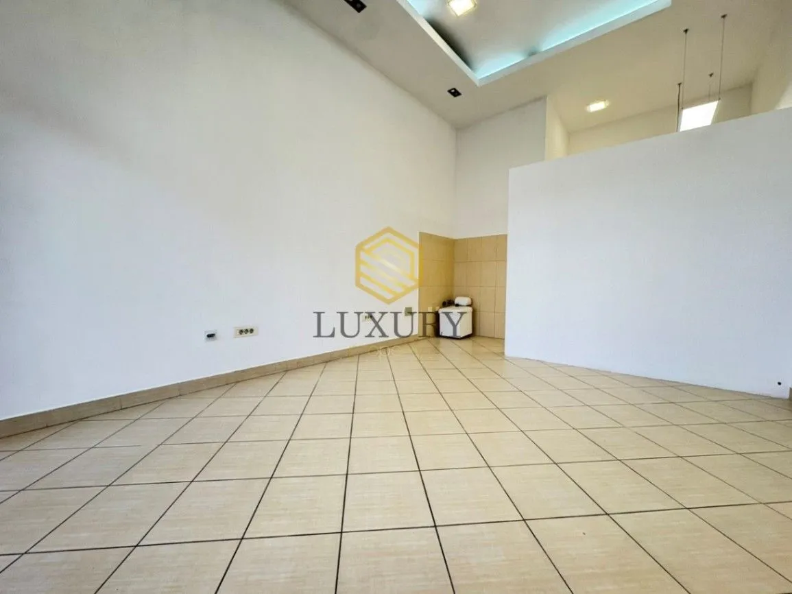 Rent, office space, 23m², Stari Aerodrom, Podgorica