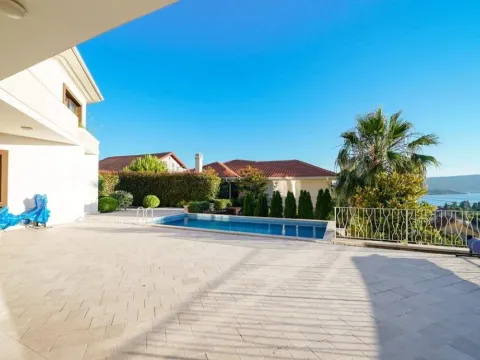 Prodaja, kuća, 290m², Tivat, Crna Gora - image 17