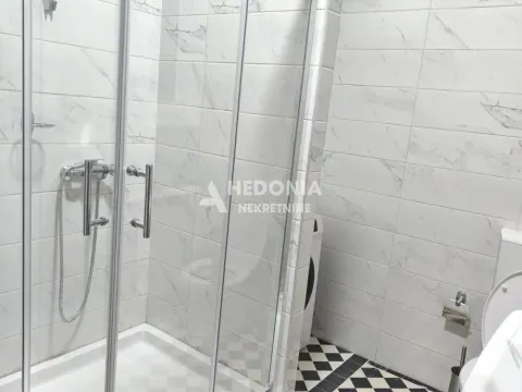 Izdavanje, četvorosoban stan, 120m², Stari Grad, Beograd - image 13