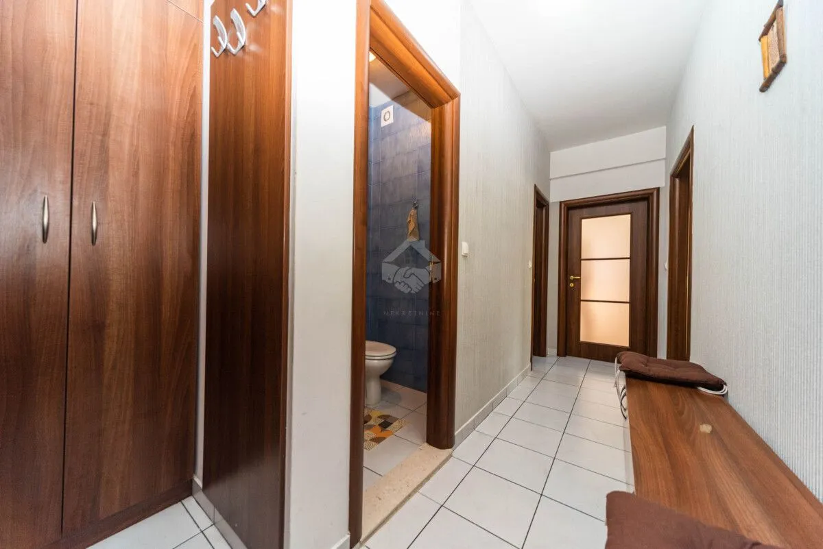 Prodaja, dvosoban stan, 72m², Momišići, Podgorica