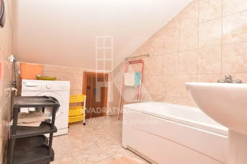 Izdavanje, jednosoban stan, 38m², 1 maj, Podgorica - image 12