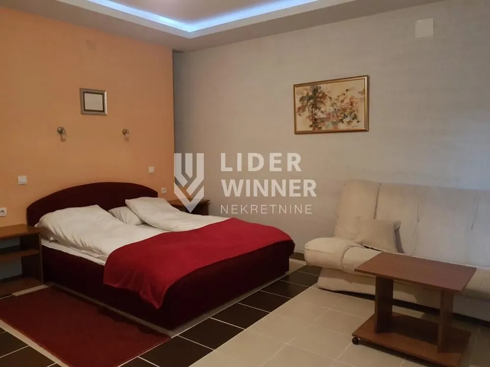 Izdavanje, ugostiteljski objekat, 800m², Ugrinovci, Gornji Milanovac
