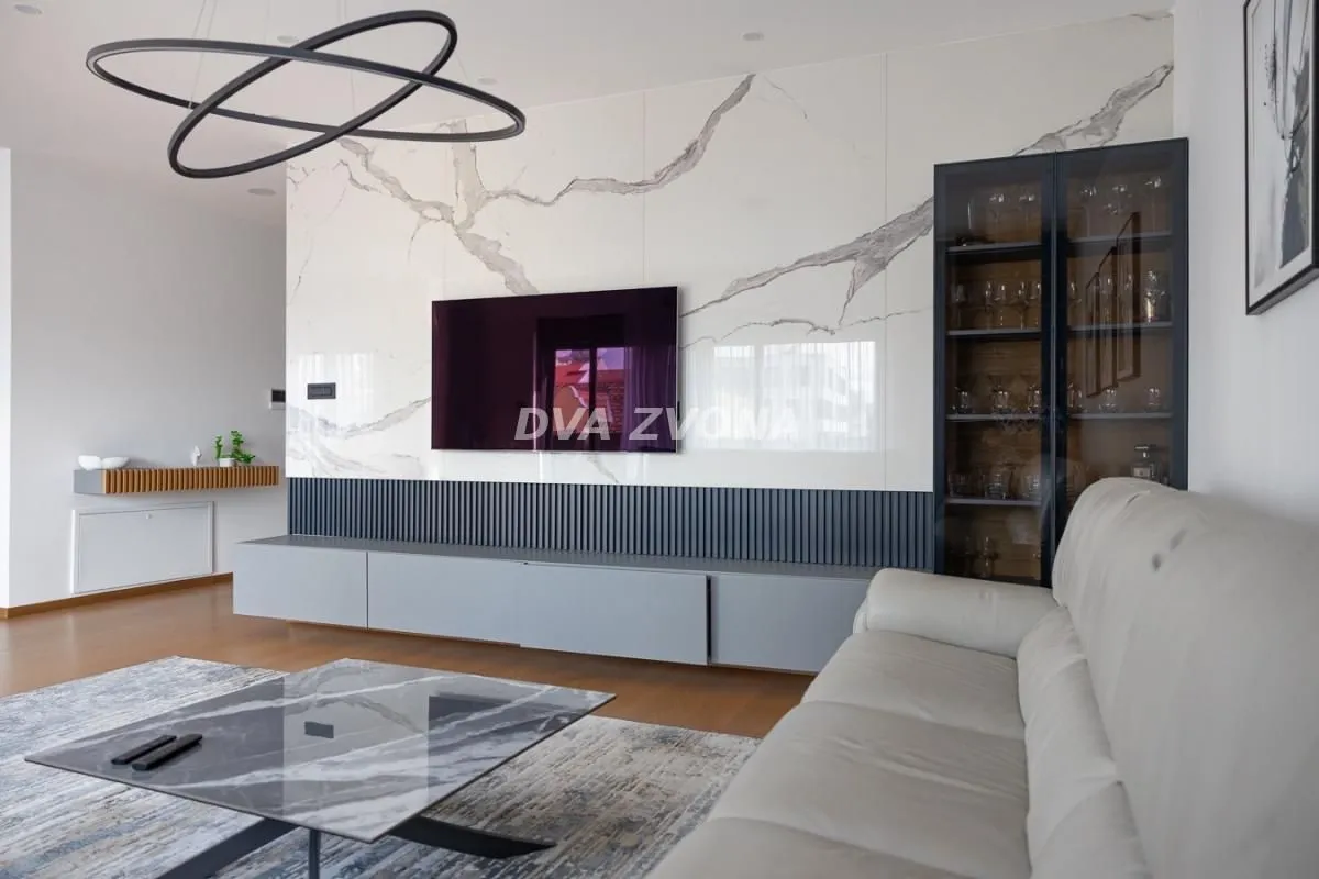 Prodaja, stan, 309m², Bulevar Evrope, Novi Sad Sve Podlokacije