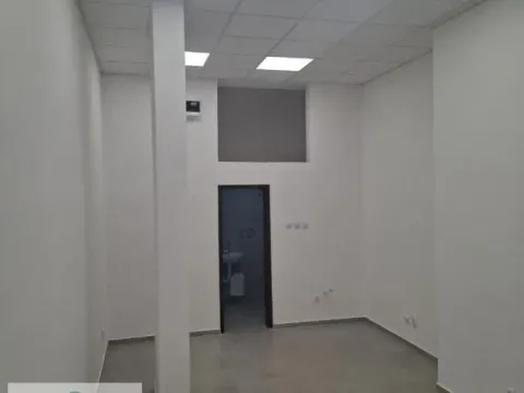 Izdavanje, poslovni prostor, 25m², Obrenovac, Beograd - image 3