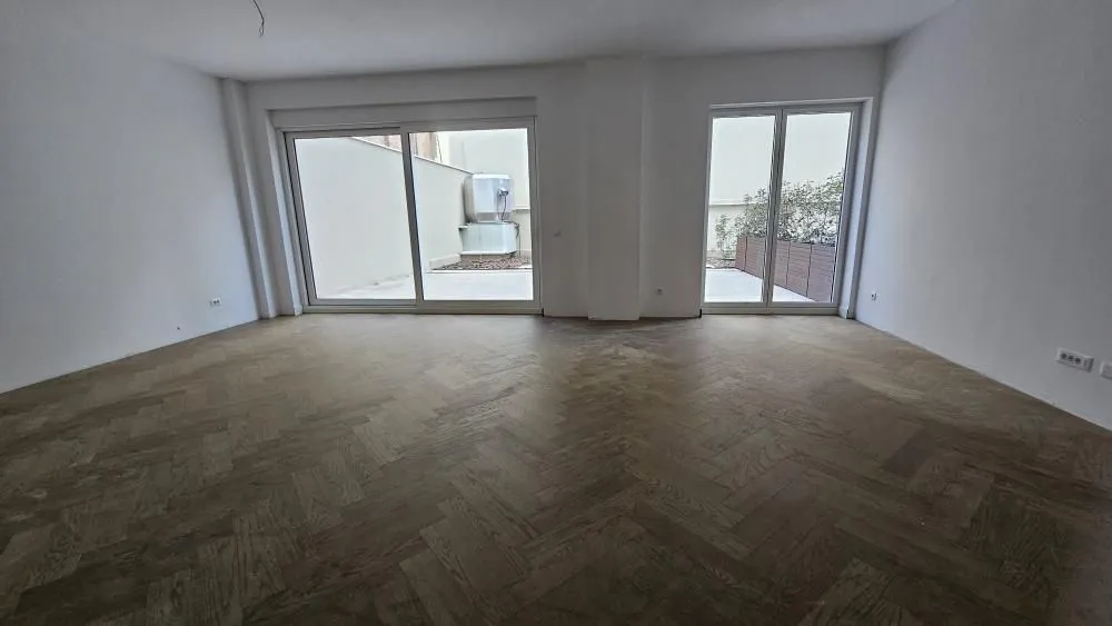 Sale, four bedroom apartment, 148m², Čubura, Beograd
