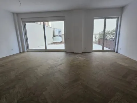 Prodaja, četvorosoban stan, 148m², Čubura, Beograd - image 12