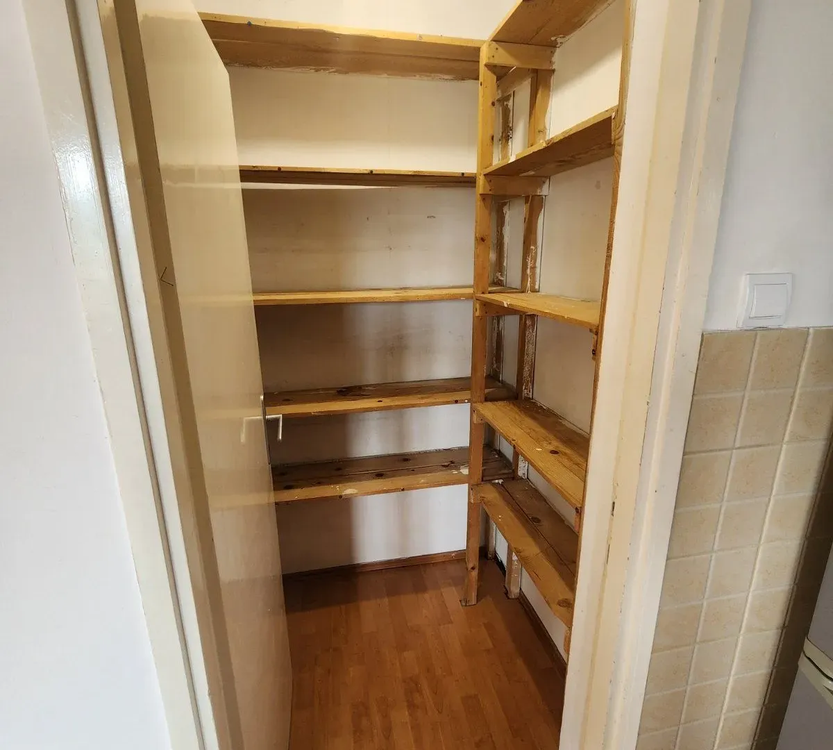 Prodaja, dvosoban stan, 89m², Nikšić, Crna Gora