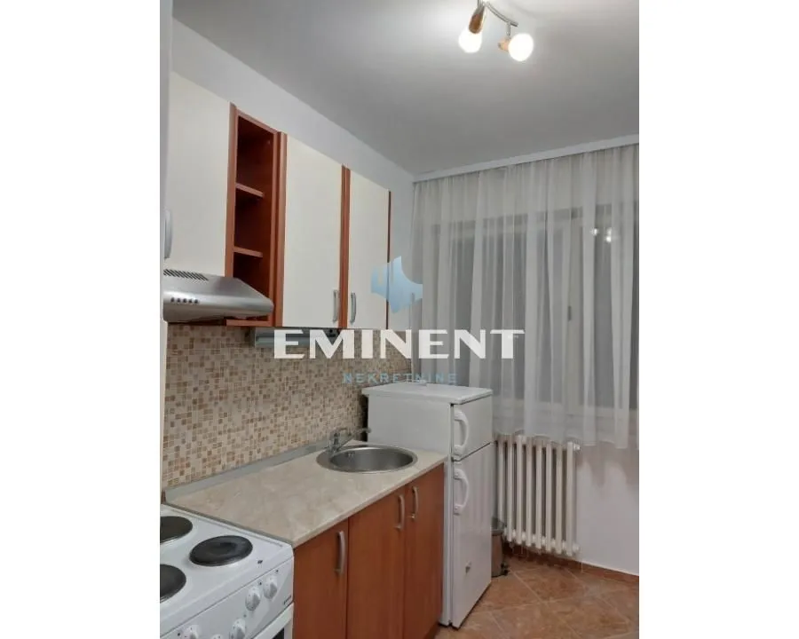Rent, one bedroom apartment, 40m², Novi Beograd Blok 38, Novi Beograd Sve Podlokacije