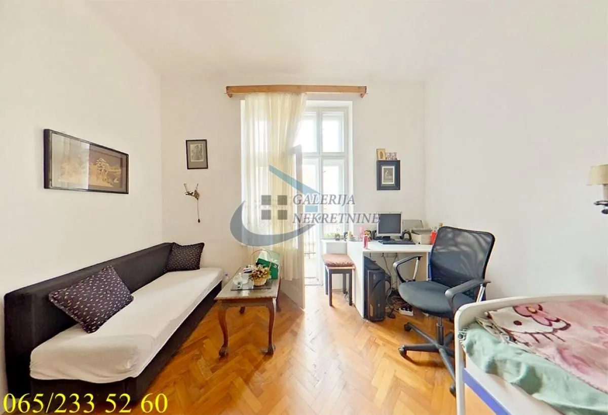 Sale, four bedroom apartment, 104m², Stari Grad, Beograd