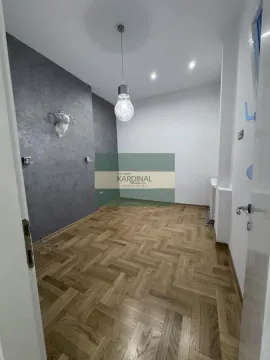 Prodaja, trosoban stan, 79m², Stari grad, Novi Sad - image 4