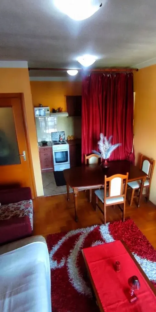 Izdavanje, jednosoban stan, 38m², Stari Aerodrom, Podgorica