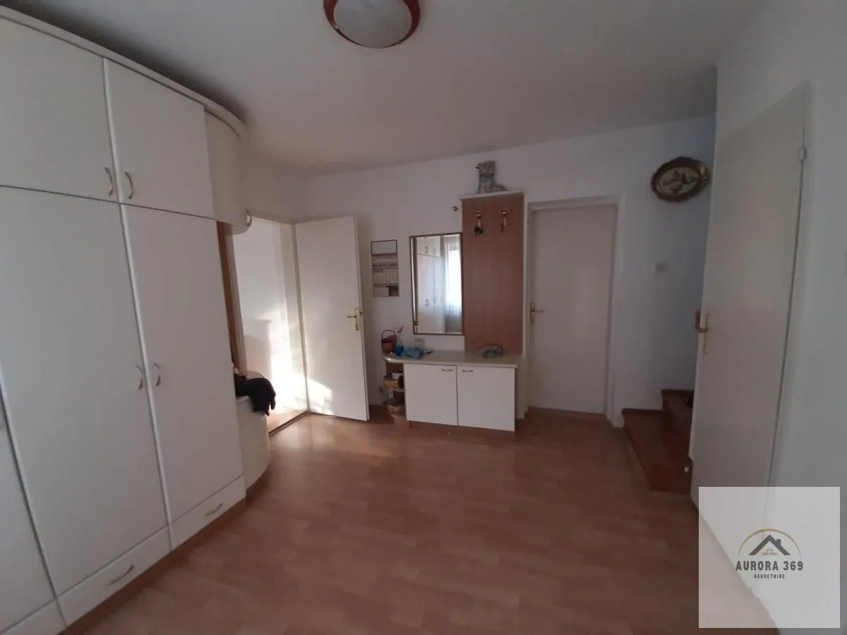 Prodaja, kuća, 174m², Sremska Kamenica, Petrovaradin