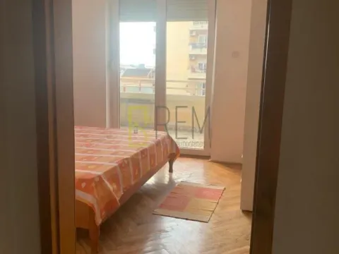 Izdavanje, jednosoban stan, 45m², Stari Aerodrom, Podgorica - image 6