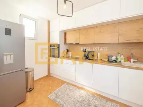 Prodaja, kuća, 253m², Bar, Crna Gora - image 11