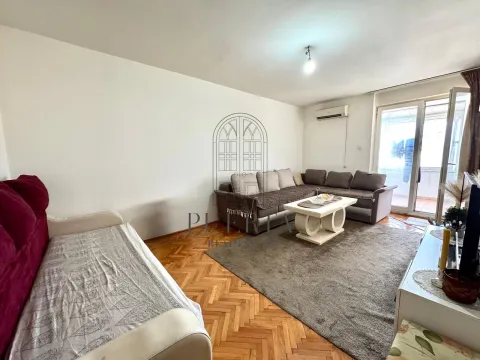 Sale, one bedroom apartment, 55m², Stari Aerodrom, Podgorica - image 3