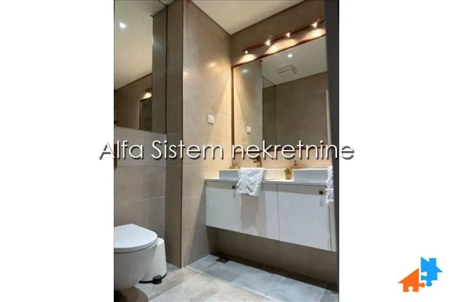Rent, four bedroom apartment, 147m², Savski Venac, Beograd