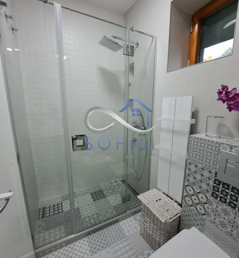 Izdavanje, trosoban stan, 77m², Novi Sad Sve Podlokacije, Novi Sad