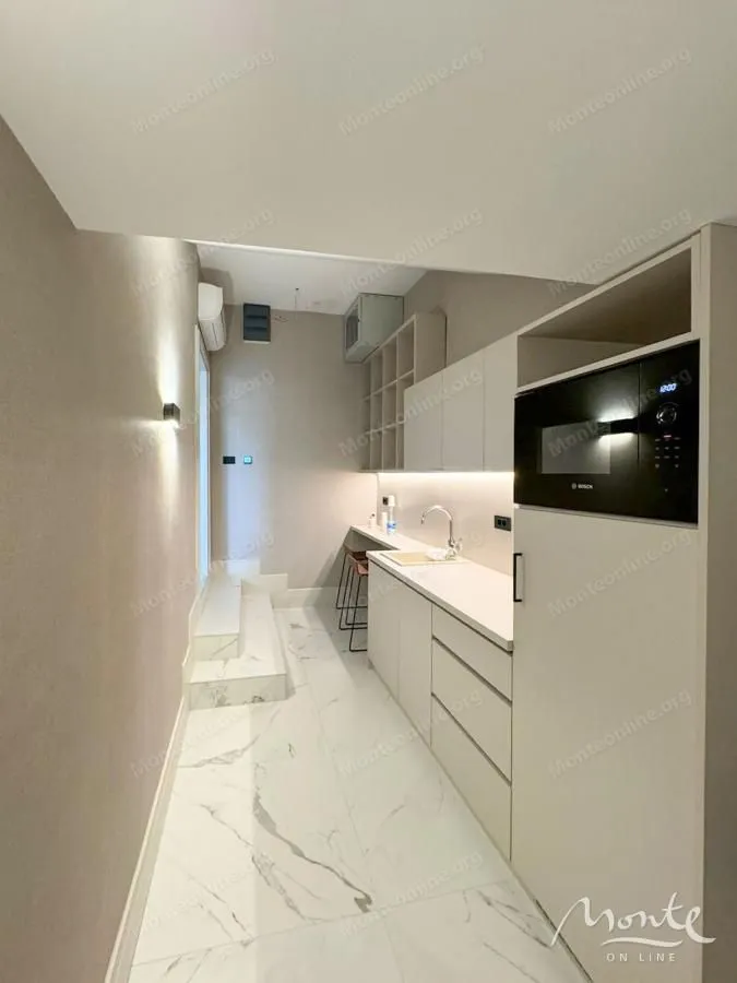 Sale, office space, 55m², Donja Lastva, Tivat