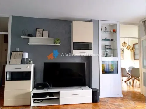 Izdavanje, trosoban stan, 86m², Vračar Sve Podlokacije, Beograd - image 3