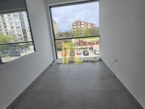 Rent, office space, 300m², Centar, Subotica - image 8