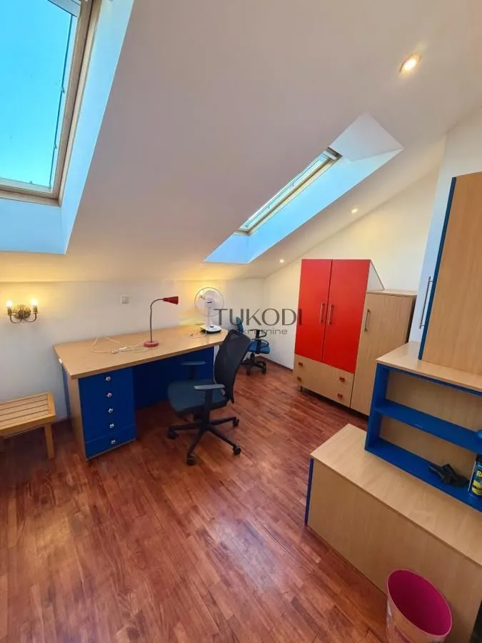 Rent, apartment, 210m², Stari Grad, Beograd