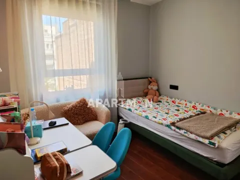 Rent, apartment, 136m², Tašmajdan, Palilula Sve Podlokacije - image 16