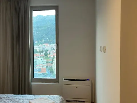 Rent, one bedroom apartment, 56m², Budva, Crna Gora - image 7