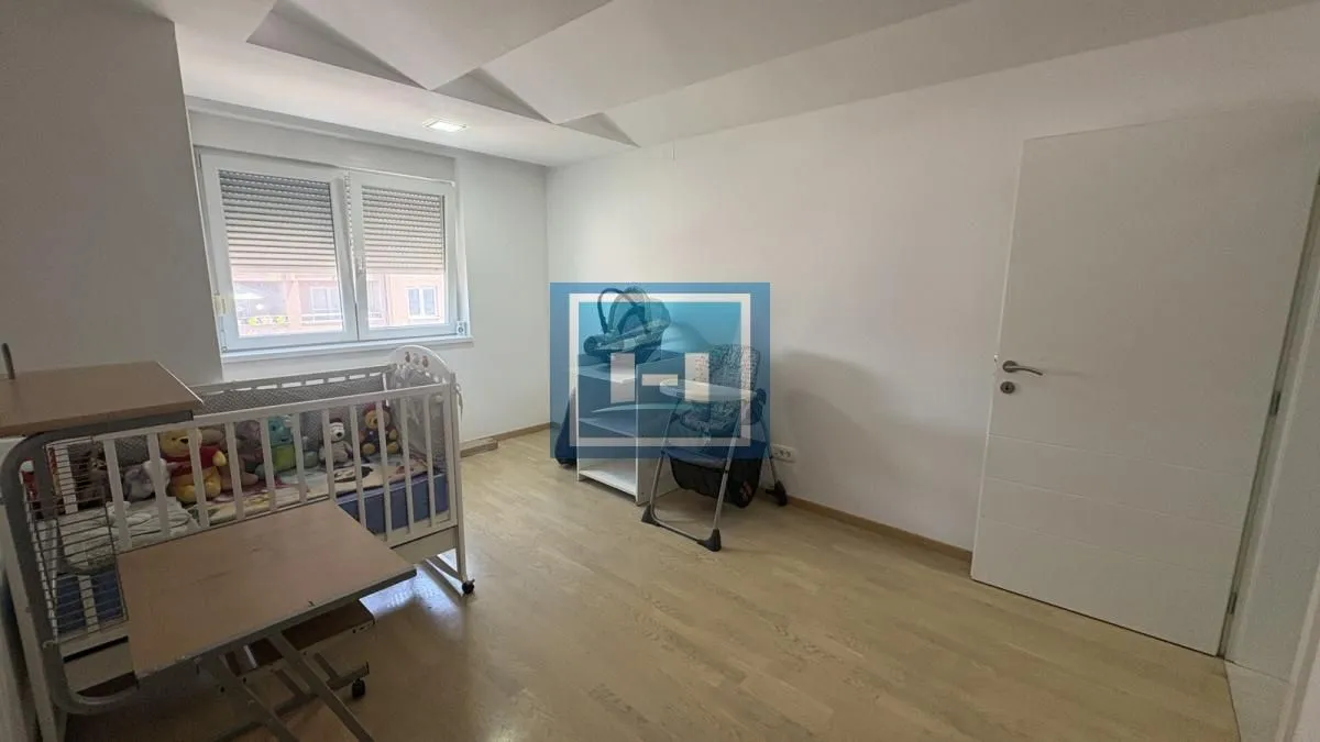 Prodaja, stan, 153m², Centar, Jagodina