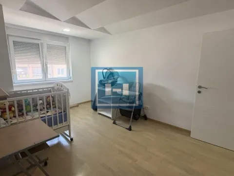 Prodaja, stan, 153m², Centar, Jagodina - image 10