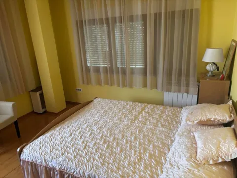 Izdavanje, dvosoban stan, 66m², Momišići, Podgorica - image 7