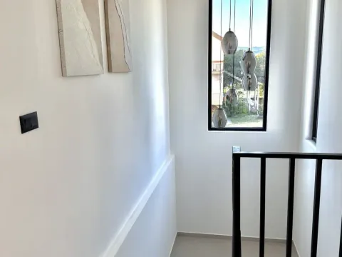 Sale, house, 225m², Gornja Gorica, Podgorica - image 12