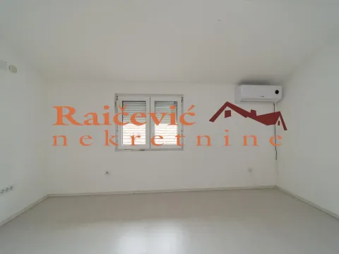 Rent, office space, 180m², Lekino Brdo, Voždovac Sve Podlokacije - image 9