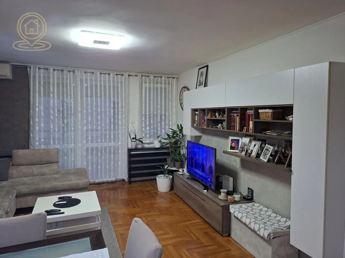 Prodaja, trosoban stan, 77m², Podbara, Novi Sad Sve Podlokacije