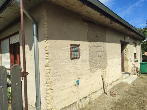 Sale, house, 163m², Železničko Naselje, Subotica - image 2